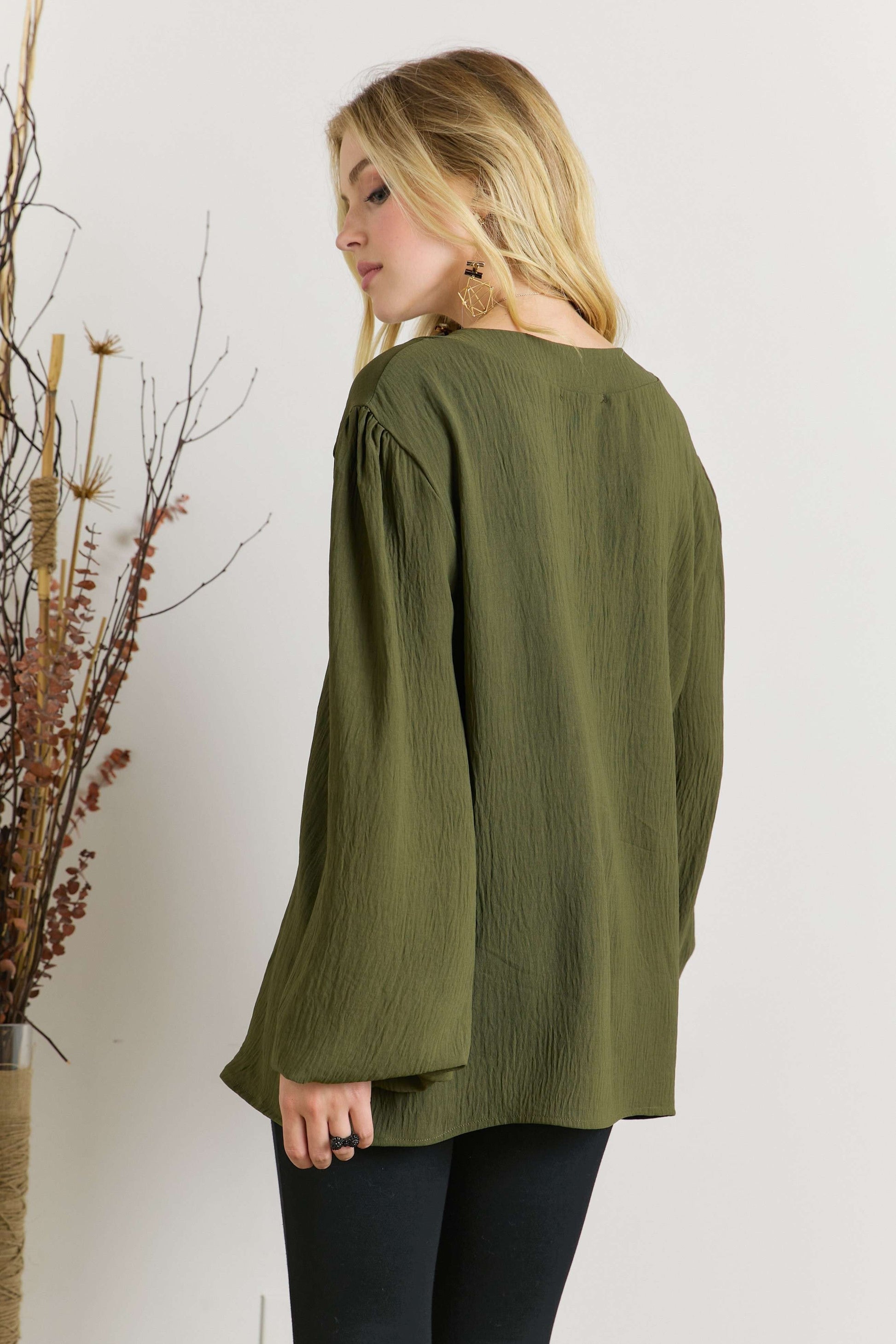 Front Pleated Crinkle Blouse - DENIM & ONYX