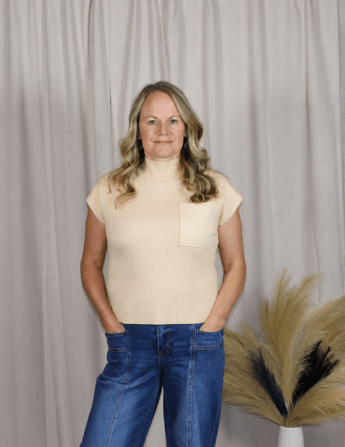 Patch Pocket Ribbed Knit Short Sleeve Sweater - DENIM & ONYX