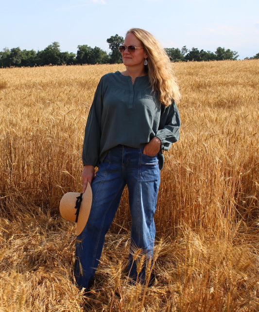 Sky Blue Tailored Seam Detail Women's Shift Jeans - DENIM & ONYX