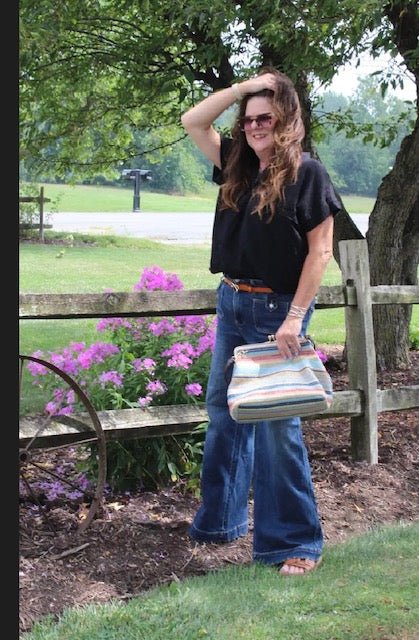 Striped Woven Kiss Lock Purse - DENIM & ONYX